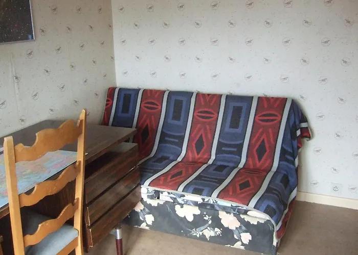 Bij Het Station Drongen منزل للإقامة *