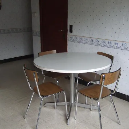 Habitación en casa particular Bij Het Station Drongen *